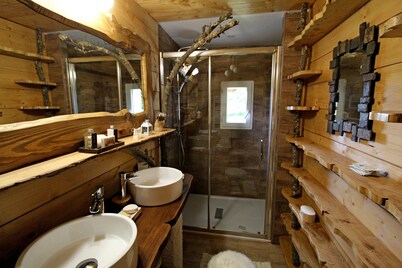 Brittany cottage "Tal ar Galonn" 4 to 10 people, welcome to the riders