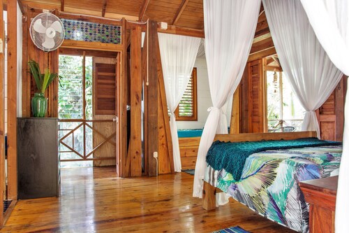 Mary's Hill Lodge, Tobago