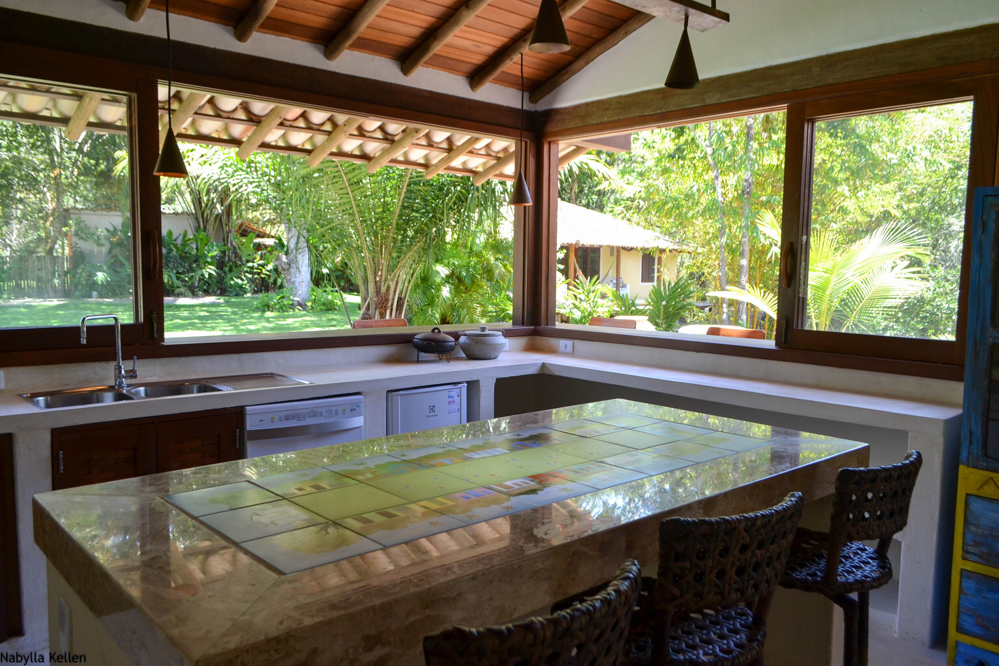 Brazilian Paradise with private cook and cleaning service!