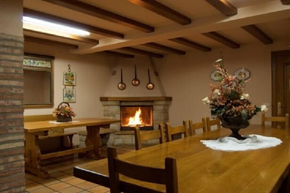 Casa Senda Bardenas for 10 people