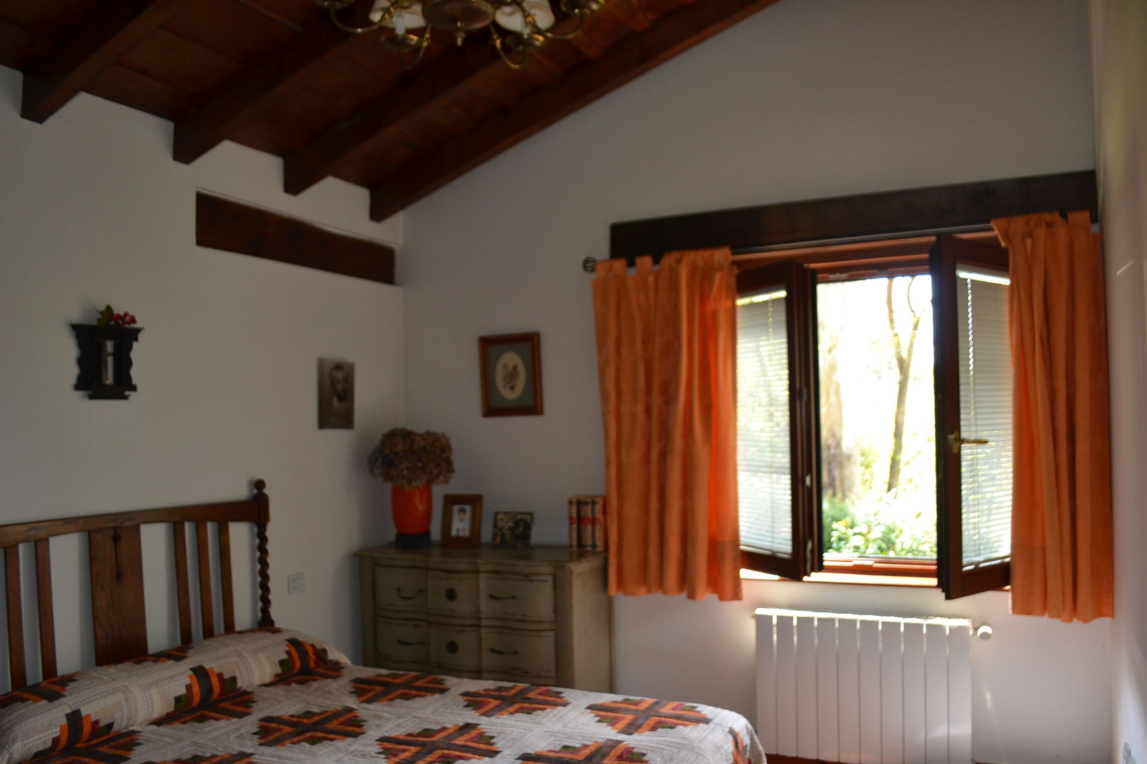 Charming house in Udías