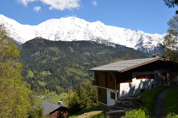 Arrivée au chalet en été (chemin d'accès refait depuis pour faciliter l'accès)