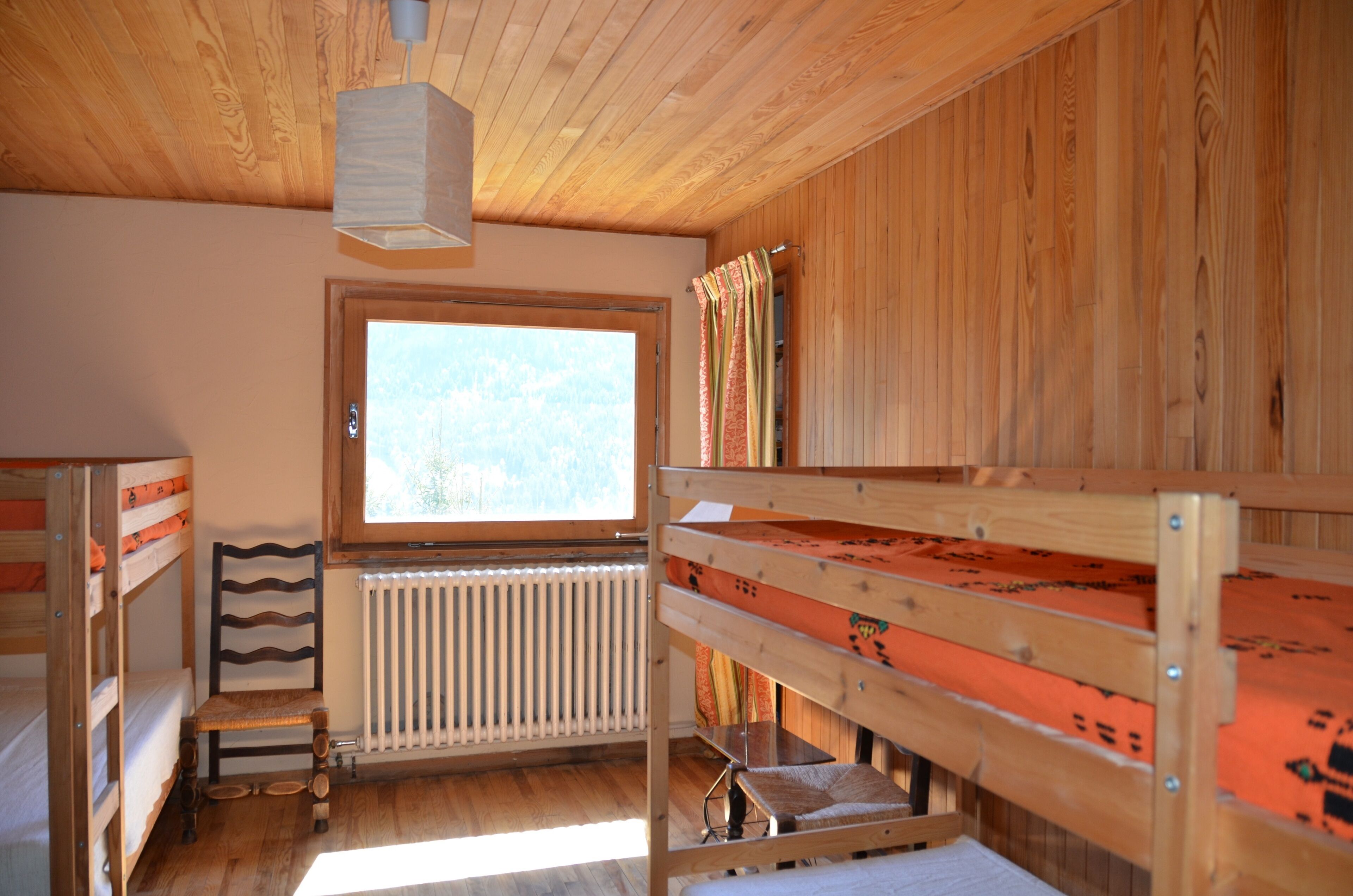 5 quartos, ferros/tábuas de passar roupa, Wi-Fi de cortesia