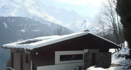 Chalet Traditionnel 12p face chaine du Mt Blanc