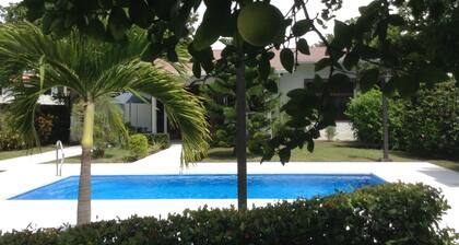 El Roble: Directement sur la plage de Puntarenas