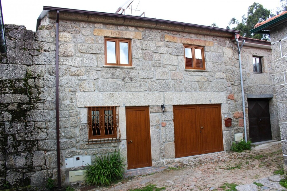 Casa de Sá - House for up to 8 people in Gerês!