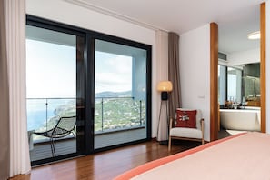 3 chambres, fer et planche à repasser, lit parapluie, Wi-Fi gratuit