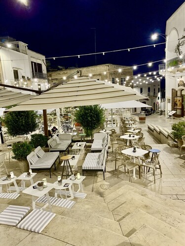 6 MIN WALK TO OSTUNI OLD TOWN - Stunning villa with Pool & Panoramic Sea Views