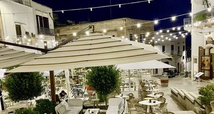 6 MIN WALK TO OSTUNI OLD TOWN - Stunning villa with Pool & Panoramic Sea Views