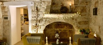 6 MIN WALK TO OSTUNI OLD TOWN - Stunning villa with Pool & Panoramic Sea Views