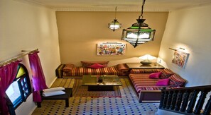 Living area - Room 1 - 18th century riad in the center of essaouira medina (Marrakech-Safi)