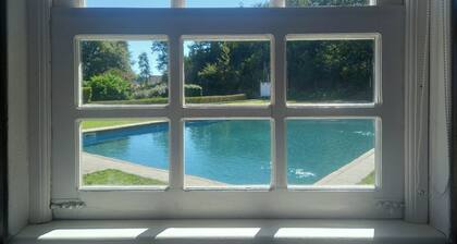 Beautiful Farm House with private pool and tennis court
