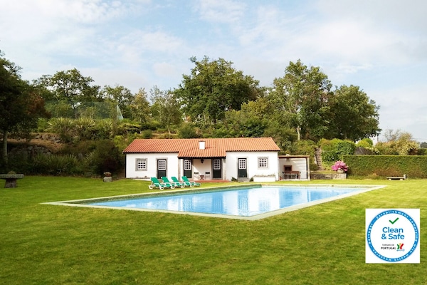 Pinheiros Farm House