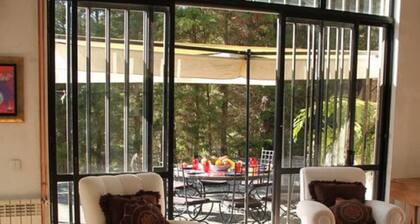 Casa Dos Vidros - Lakefront Charmer Villa