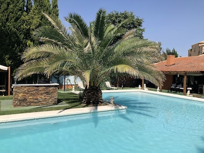 Beautiful rural house with SPA and pool 95 km from Madrid