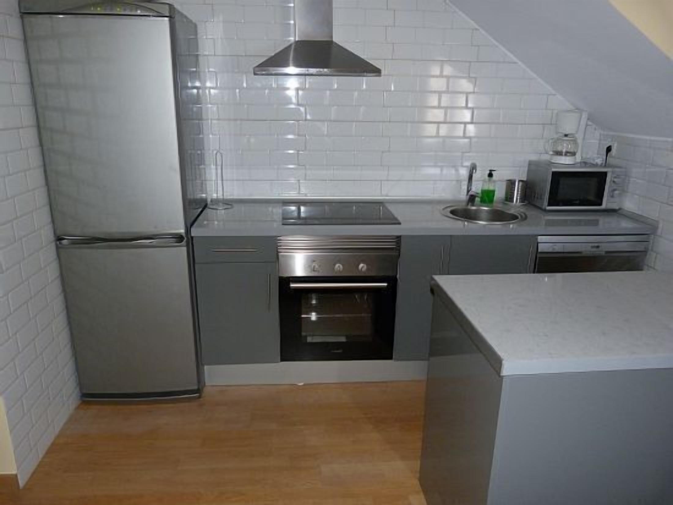 OFFERS Zapatero apartment for 3 people