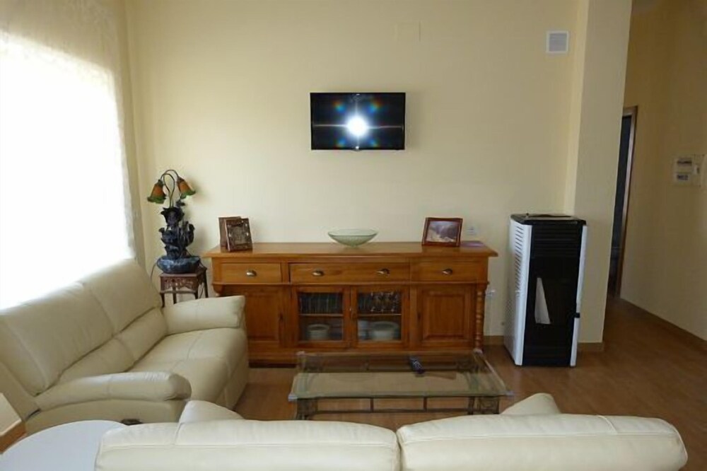 OFFERS Zapatero apartment for 3 people