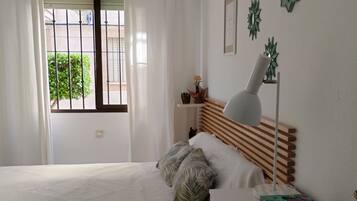 1 bedroom, iron/ironing board, free WiFi, wheelchair access