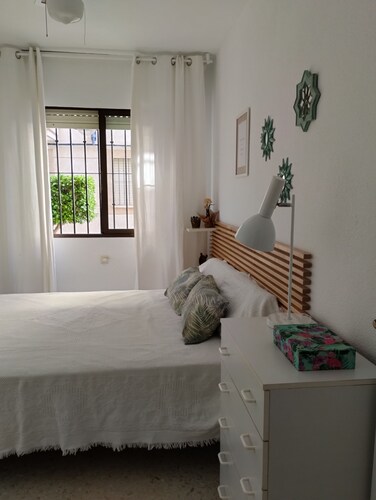 Appartement 30 m. van het strand van Morche Torrox wifi, uitzicht op het strand parkeerplaats