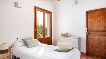 6 chambres, fer et planche Ă repasser, Wi-Fi gratuit, draps fournis