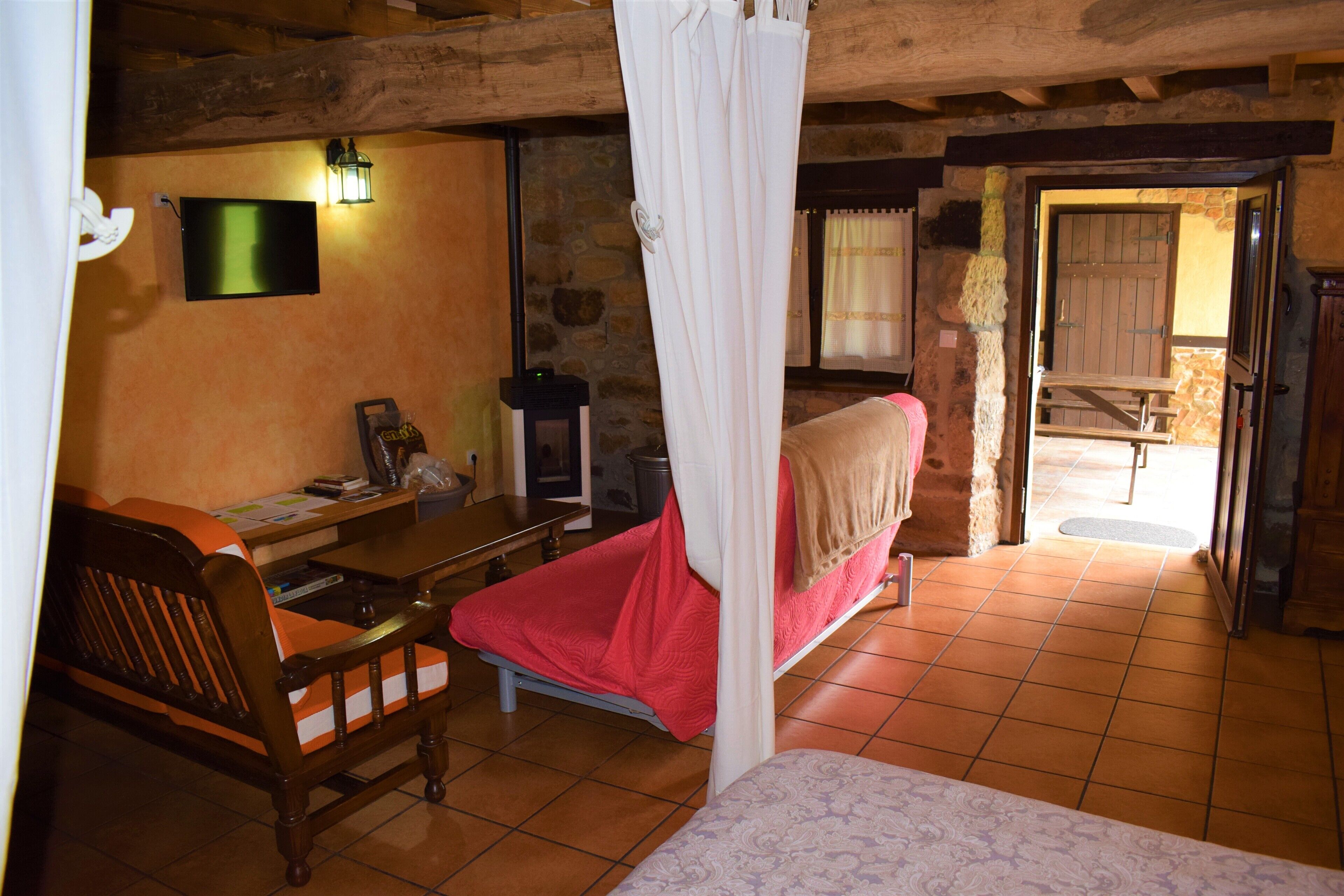 RURAL HOUSE IN FULL NATURE