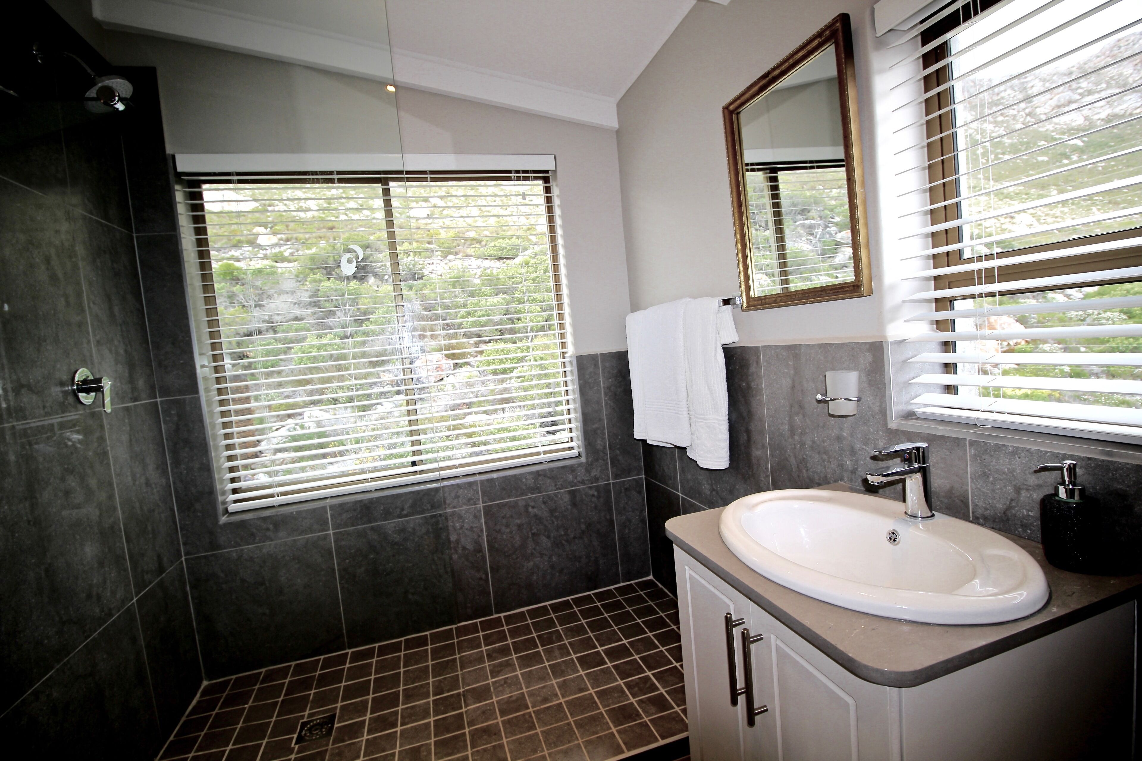 Oceanfront luxury accommodation in Rooi Els, Cape Town