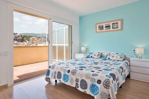 2 chambres, fer et planche à repasser, Wi-Fi, literie fournie