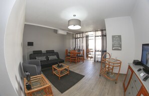 Flat-screen TV - Place in the Sun Residence (Armação de  Pera)