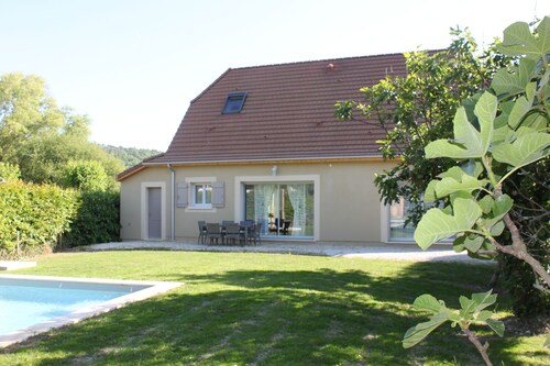 Maison avec piscine à 5 min des grottes de Lascaux
