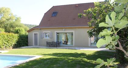 Maison avec piscine Ă 5 min des grottes de Lascaux