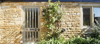 Grade ll listed Gorgeous Cottage