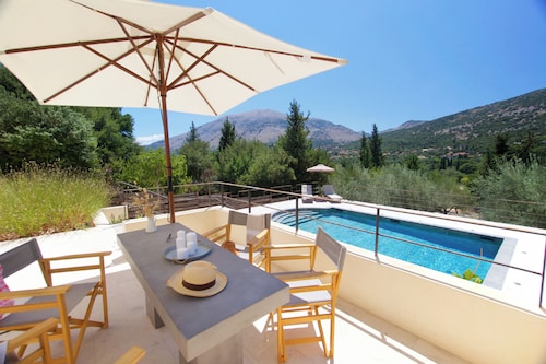 Kalliroi - Exquisite Villa Designed Exclusively For Two with Large Private Pool.