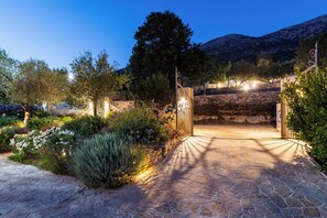 Property grounds - Kalliroi - Exquisite Villa Designed Exclusively For Two with Large Private Pool. (Pylaros)