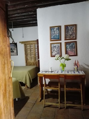 1 bedroom, desk, free WiFi, bed sheets