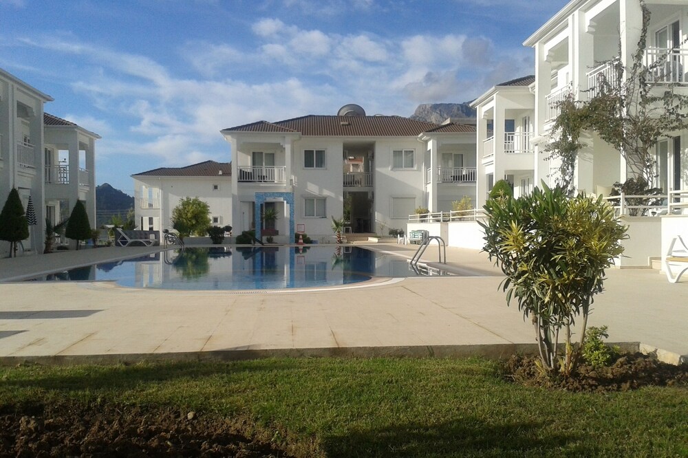 Luxury apartment complex "Viking 29"