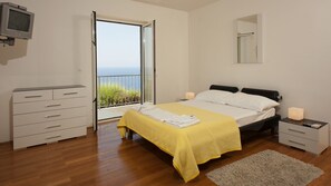 9 Schlafzimmer, Bügeleisen/Bügelbrett, Reisekinderbett, kostenloses WLAN