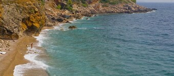 Villa Dubrovnik with pool and sea view