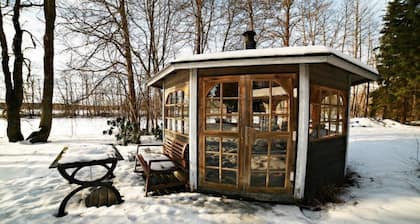 Struka Riverside Villa Pyhtäällä