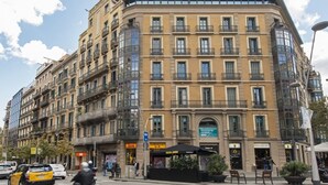 Unclassified image, 4 of 20, button - SibsBcn- Balmes - Romantic Central Cozy (Barcelona)