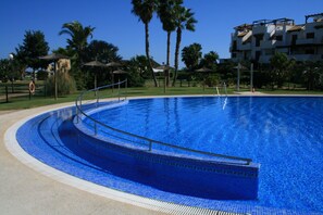 Utomhuspool