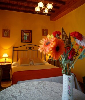 5 bedrooms, iron/ironing board, WiFi, bed sheets - MARICUELO, INDEPENDENT HOUSE, NEAR THE BEACH OF PEÑARRONDA (Castropol)