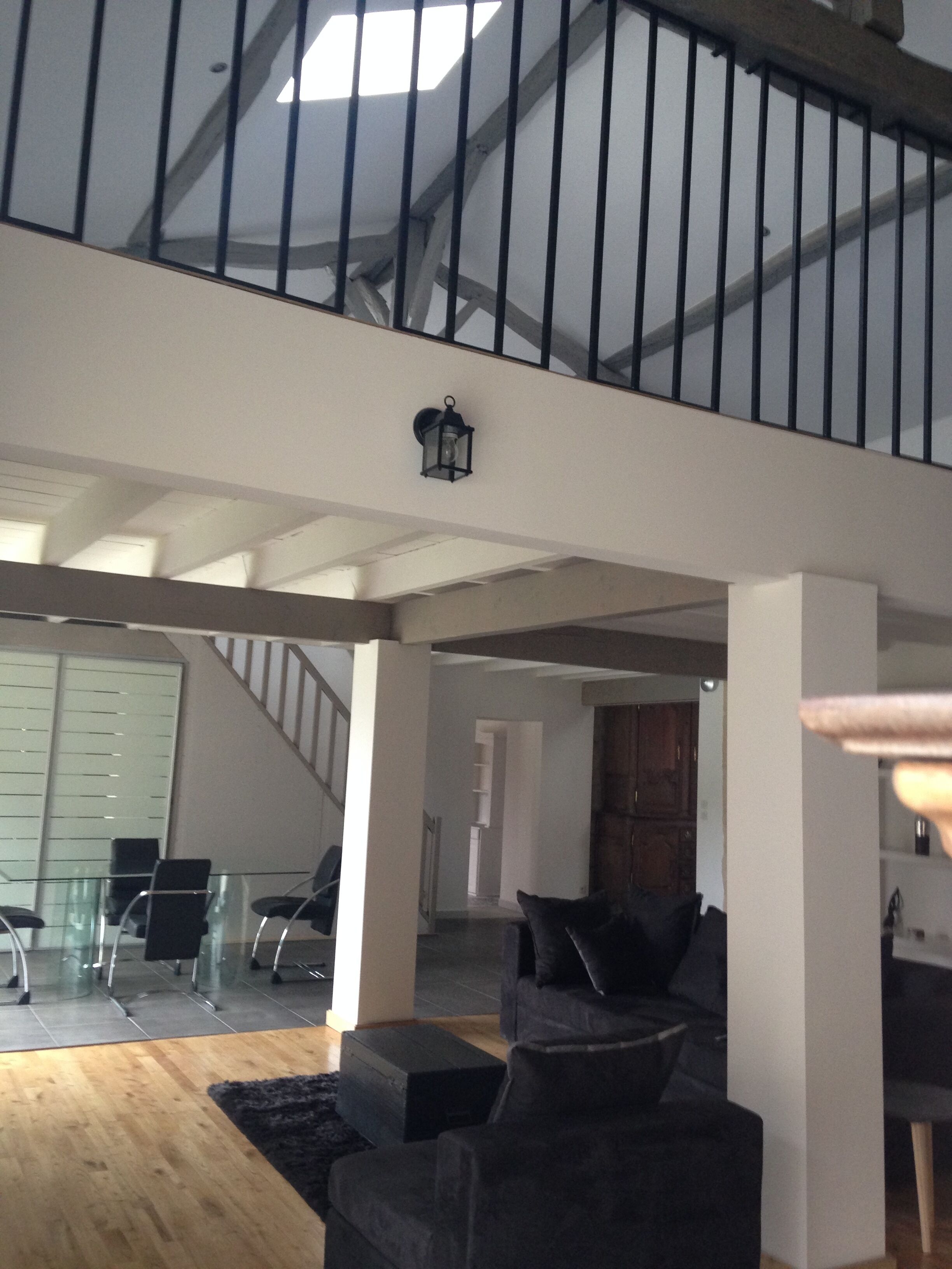 LARGE LOFT IN DEPENDENCY OF THE CASTLE