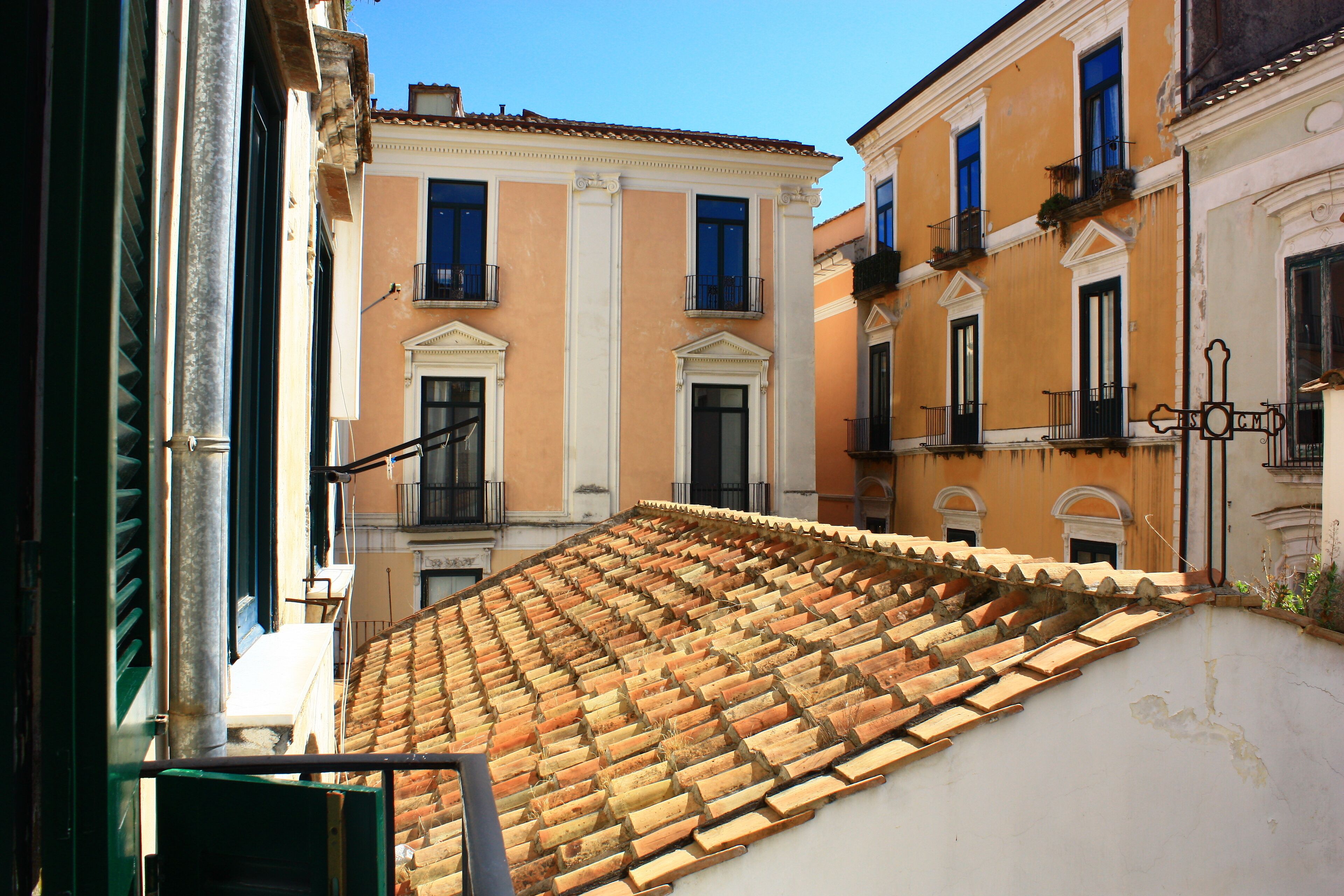 studio in the historic center of salerno