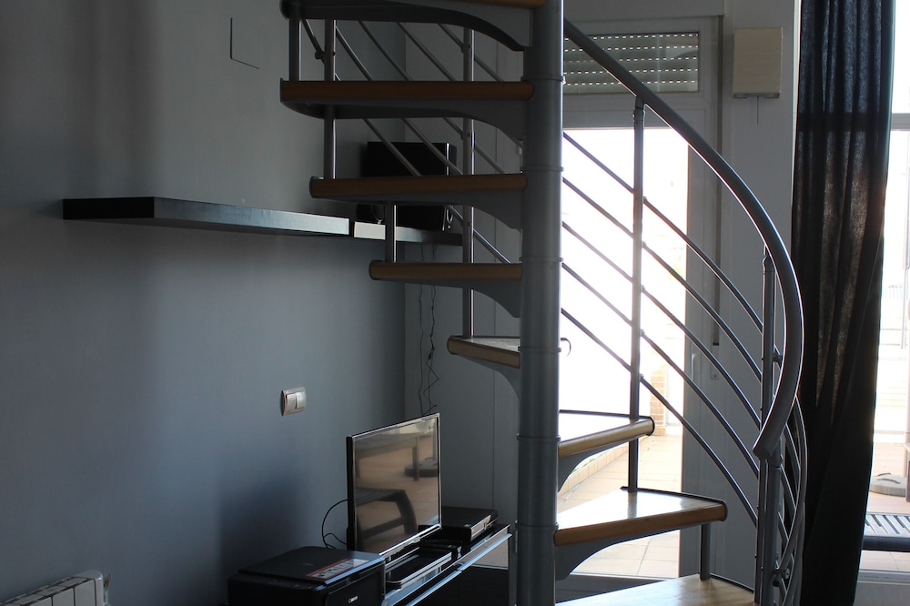 Octavio Loft: Wifi / 1.5 bathrooms / AA