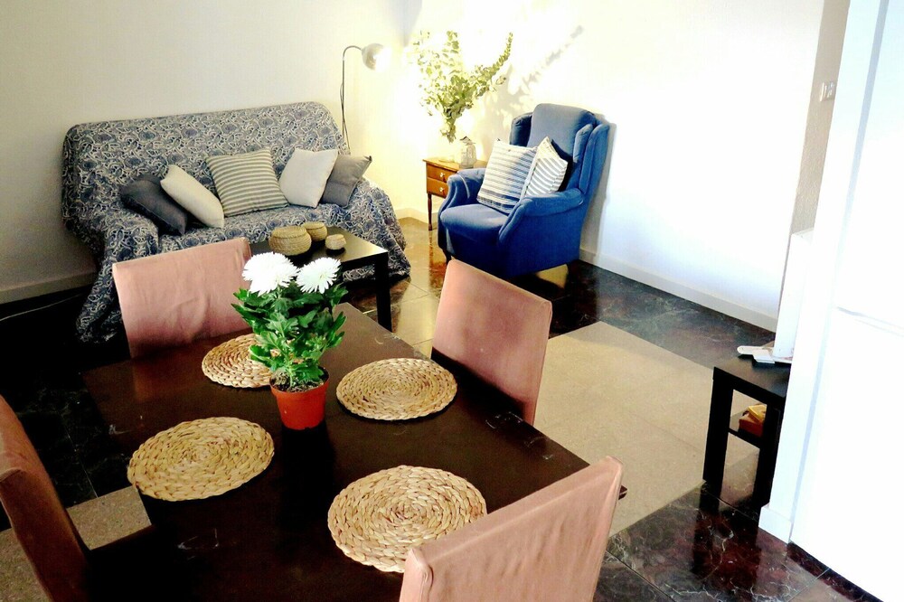 Nice apartment with free parking
