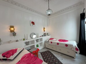 4 Schlafzimmer, Bügeleisen/Bügelbrett, Reisekinderbett, kostenloses WLAN
