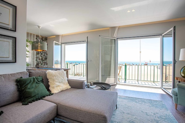 Living area - 3 bedroom apartment Aleluia (Nazaré)