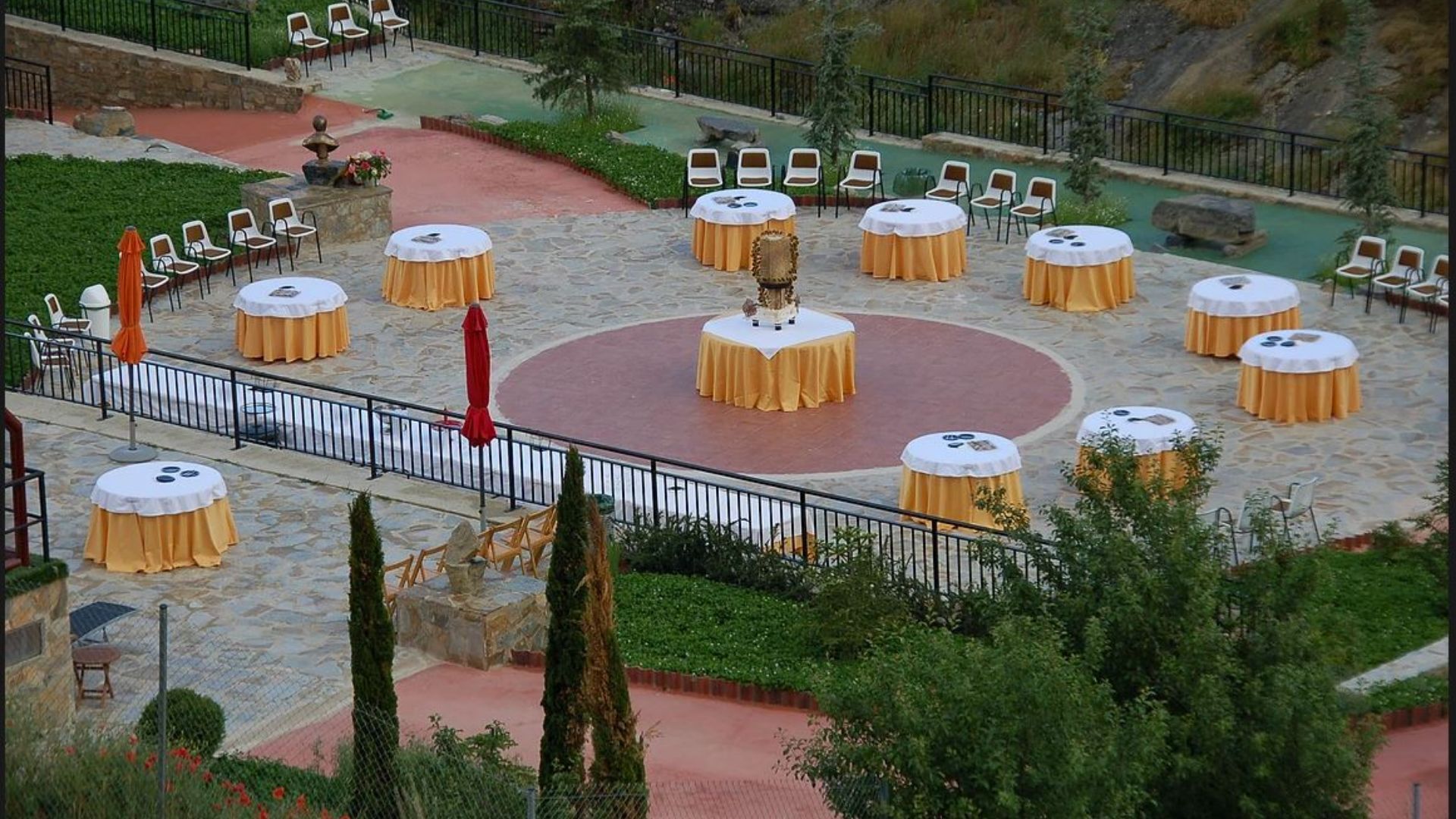 Standard 4 House of the Rock