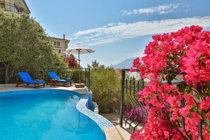 Piscina all'aperto