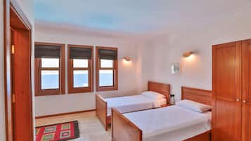 4 Schlafzimmer, Bügeleisen/Bügelbrett, Reisekinderbett, kostenloses WLAN